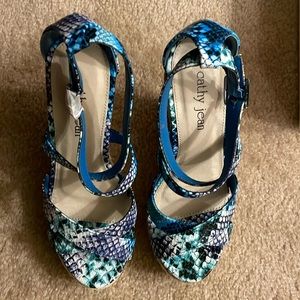 Brand New Cathy Jean Wedge Platform Sandals (Size 7)